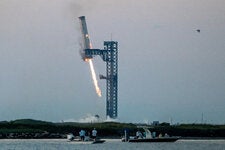 The Super Heavy booster from SpaceX’s Starship vehicle returned to the launch site in Boca Chica, Texas, on Sunday.